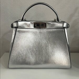 Fendi médium Peekaboo handbag